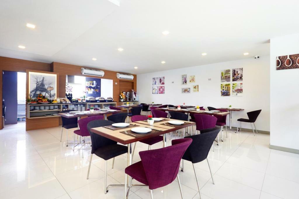 Art Patong Residence Esterno foto